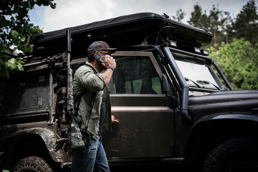 apple-iphone-16-pro-tactical-magforce-hyperstealth-20-hatlap-tok-fekete-sarga_3.jpg